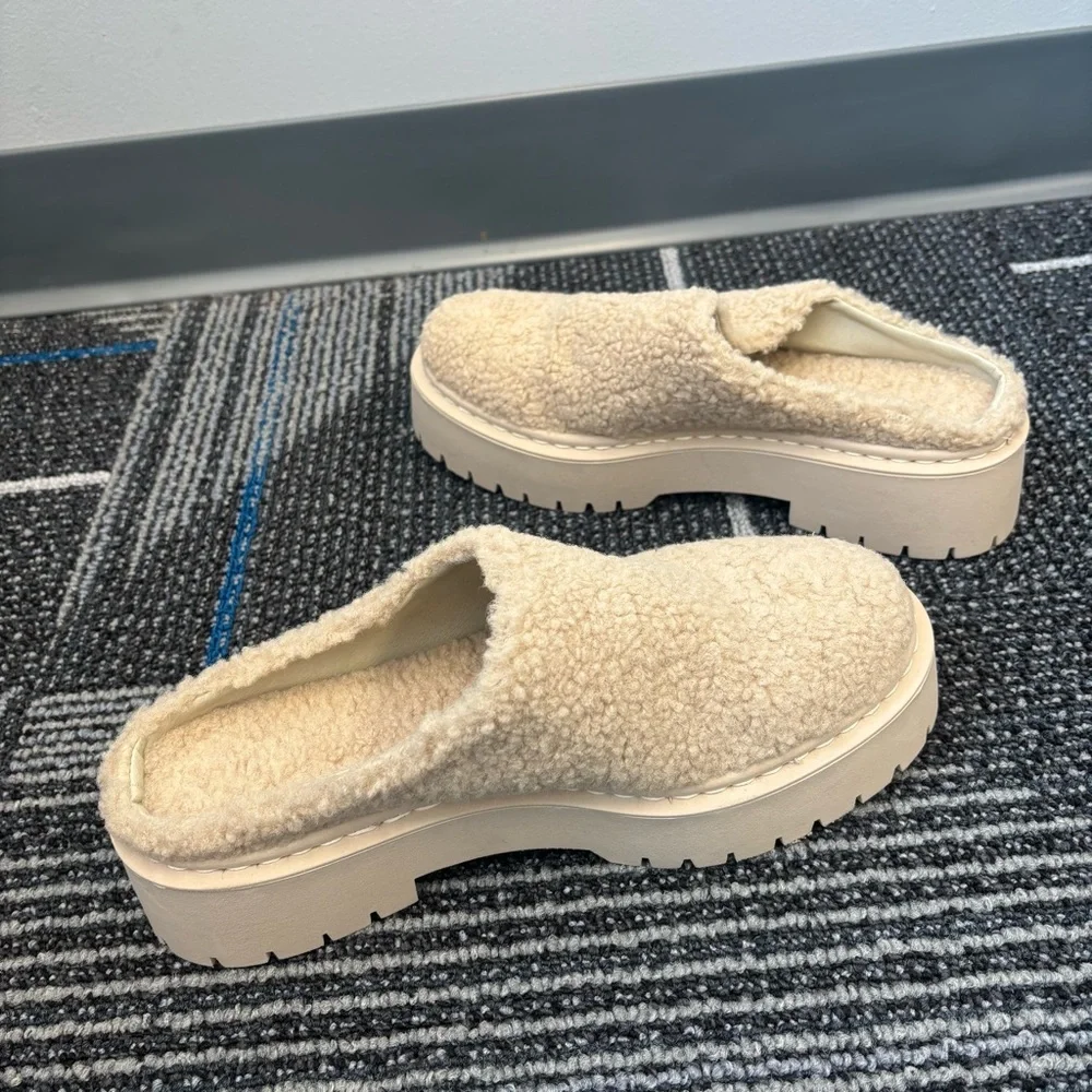 Pilcro Anthropologie Chunky Sherpa Clogs Platform slip on NWOT